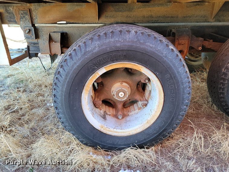 image for item LG9479 1973 Chevrolet C60  grain truck