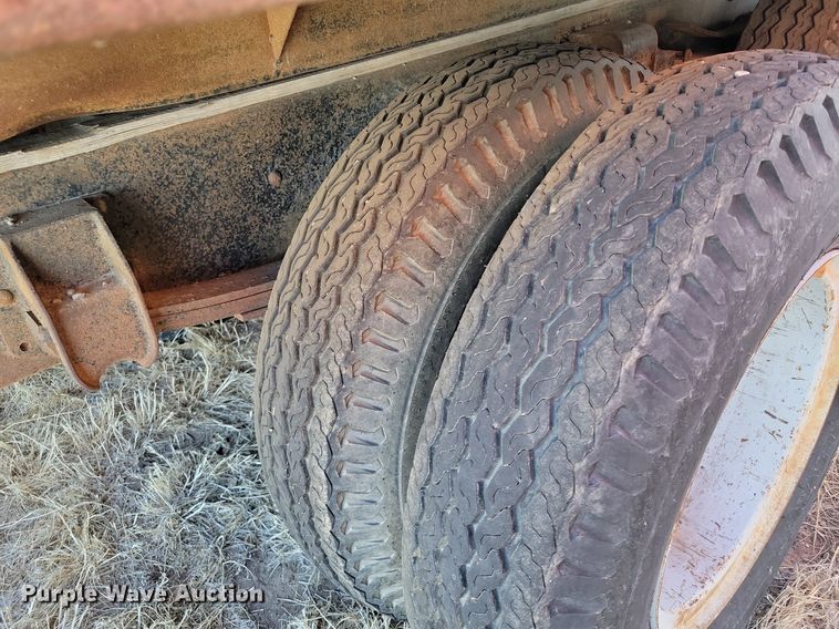 image for item LG9479 1973 Chevrolet C60  grain truck