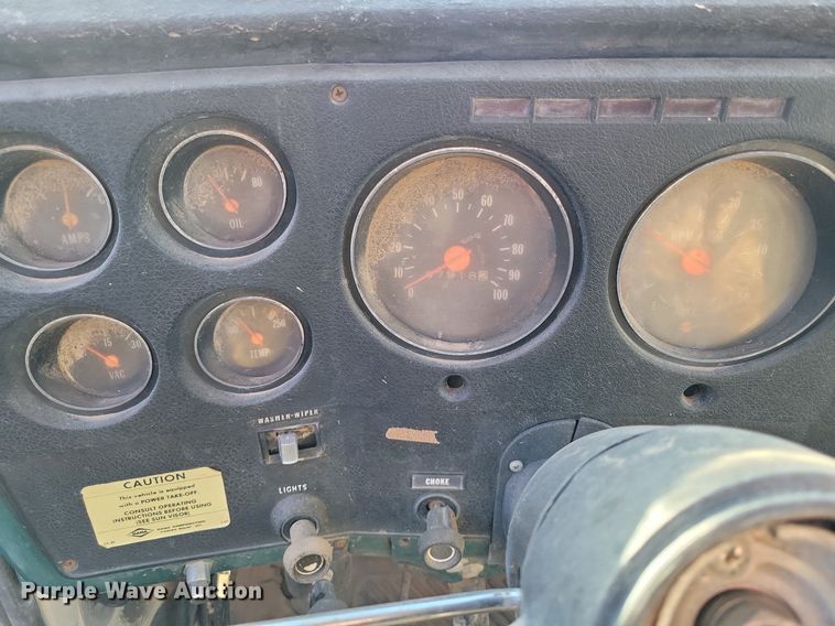 image for item LG9480 1974 Chevrolet C60  grain truck