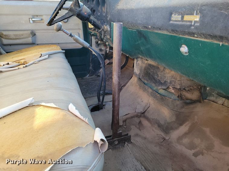 image for item LG9480 1974 Chevrolet C60  grain truck