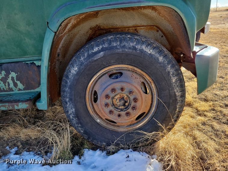 image for item LG9480 1974 Chevrolet C60  grain truck