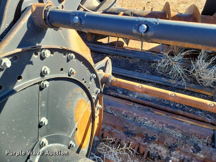 image for item LG9482 2009 MacDon D60-S  flex draper head