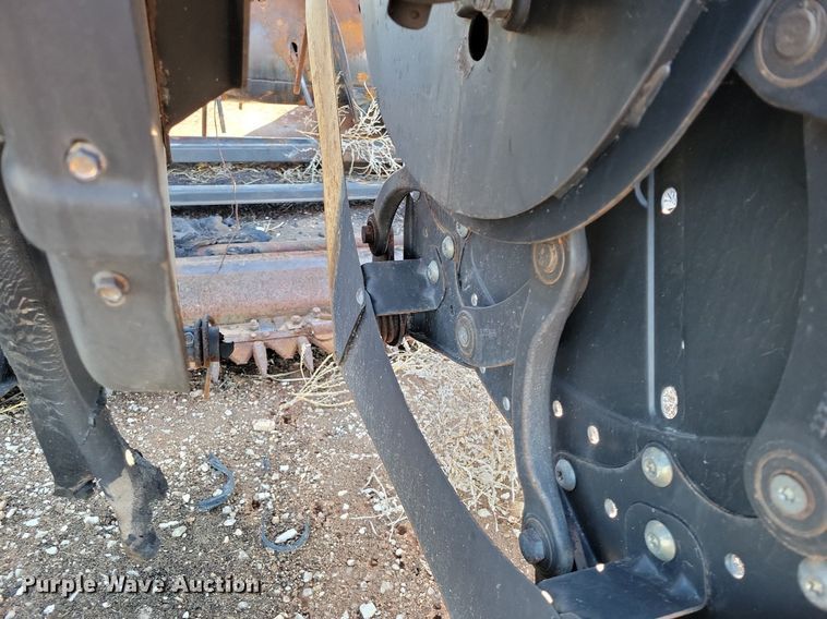 image for item LG9482 2009 MacDon D60-S  flex draper head