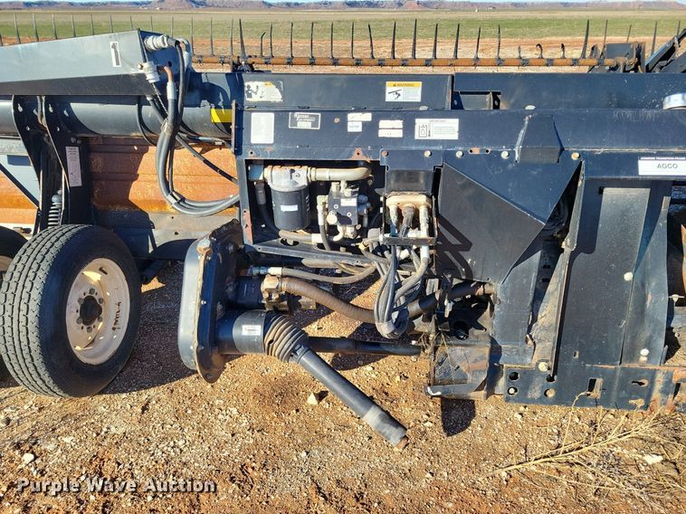 image for item LG9482 2009 MacDon D60-S  flex draper head