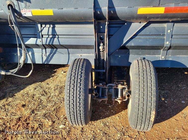 image for item LG9482 2009 MacDon D60-S  flex draper head