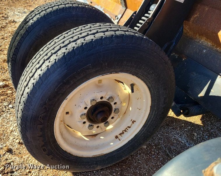 image for item LG9482 2009 MacDon D60-S  flex draper head