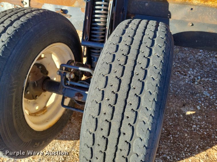 image for item LG9482 2009 MacDon D60-S  flex draper head