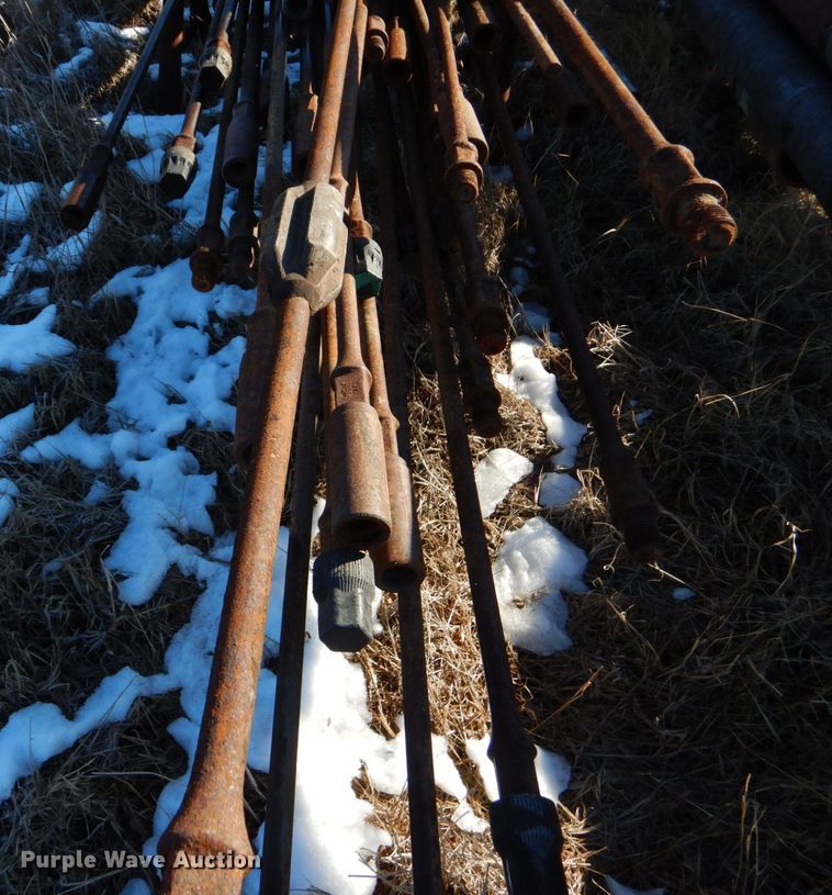 image for item LI9038 Approximately 75 sucker rods