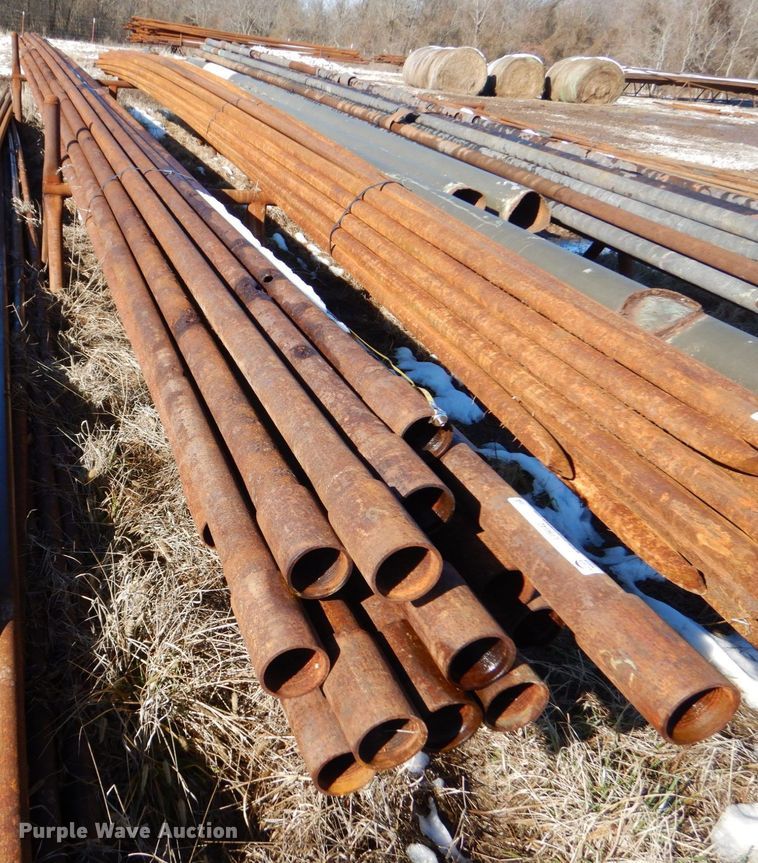 image for item LI9042 Approximately 20 drill pipe