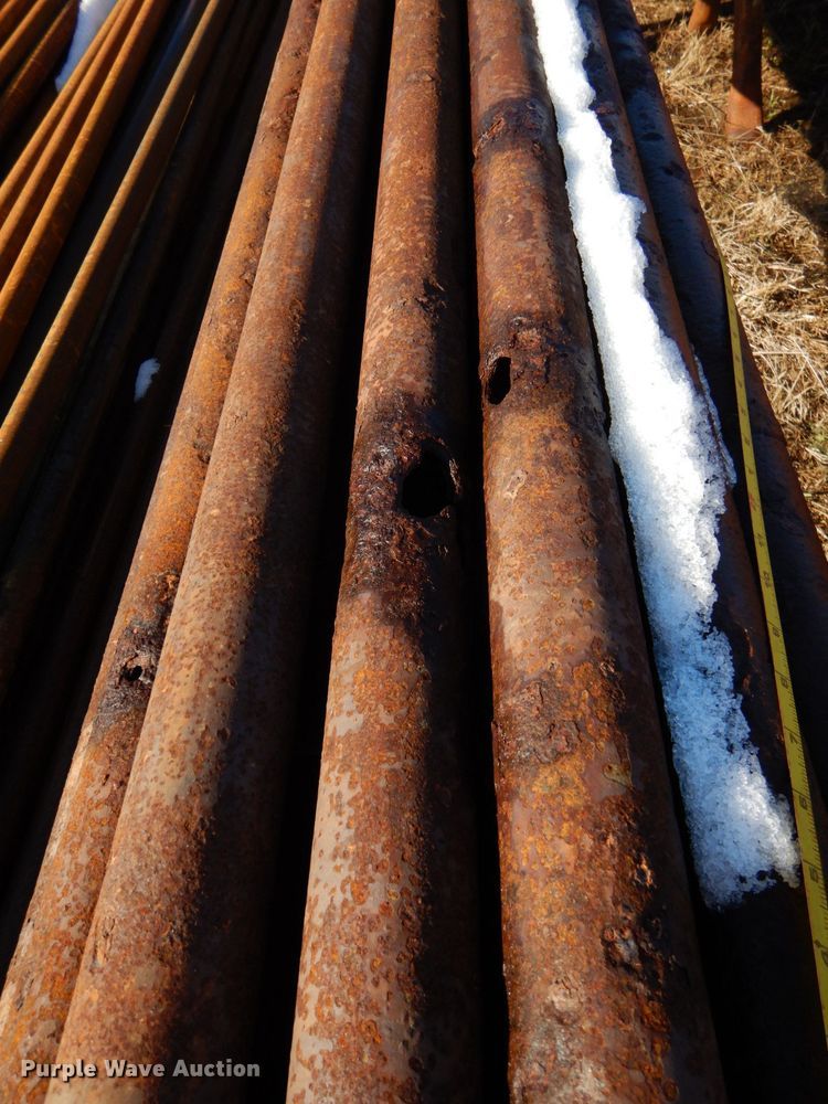image for item LI9042 Approximately 20 drill pipe