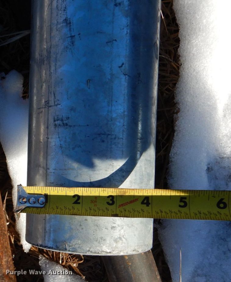 image for item LI9043 Approximately 25 galvanized pipe