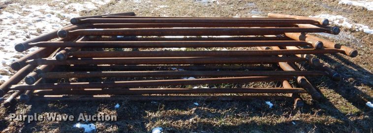 image for item LI9044 (9) 8' fencing H braces