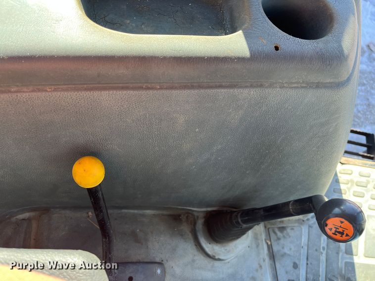 image for item LP9810 2003 New Holland TL90  MFWD tractor