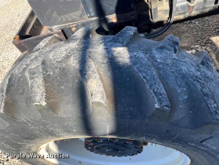 image for item LP9810 2003 New Holland TL90  MFWD tractor