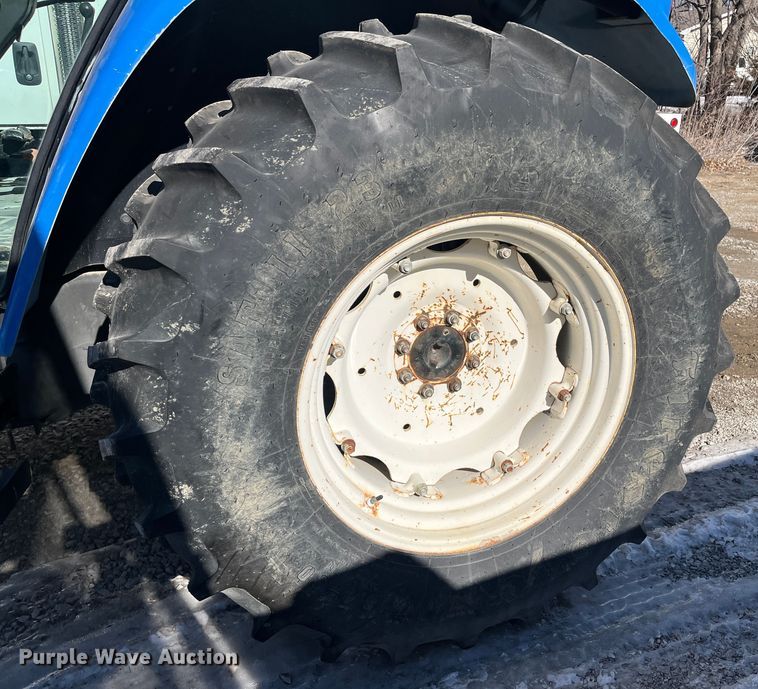 image for item LP9810 2003 New Holland TL90  MFWD tractor