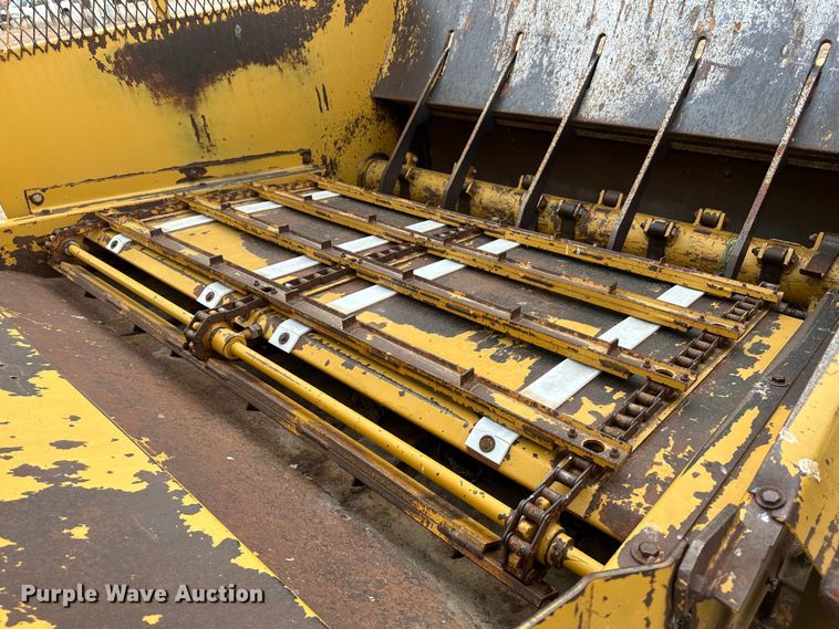 image for item LT9303 HayBuster 2640  bale processor