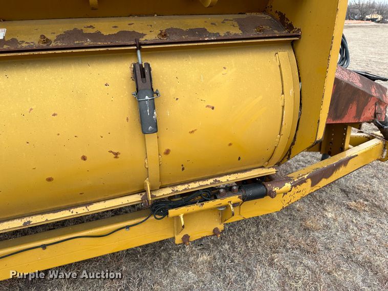 image for item LT9303 HayBuster 2640  bale processor