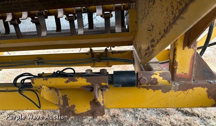 image for item LT9303 HayBuster 2640  bale processor