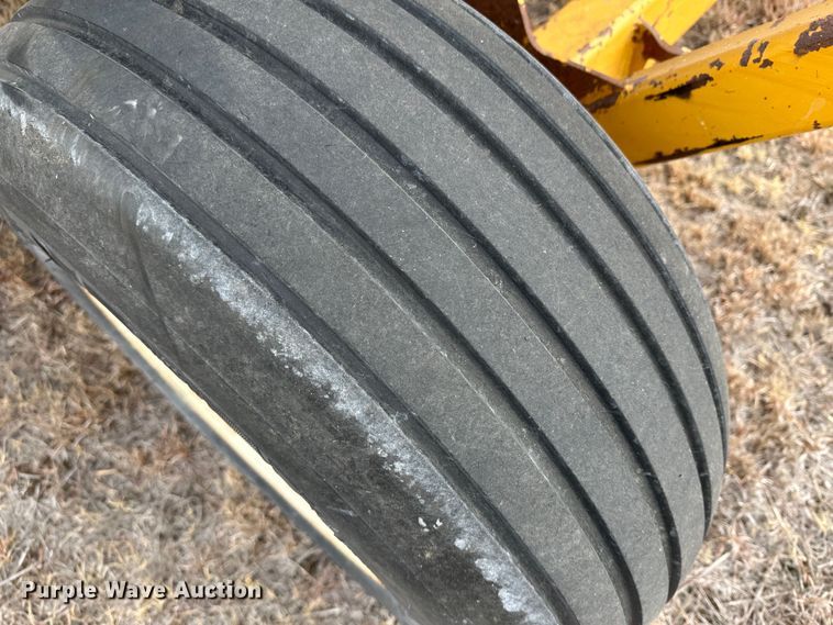 image for item LT9303 HayBuster 2640  bale processor