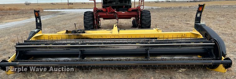 image for item LT9304 New Holland Haybine 16HS  double sickle head