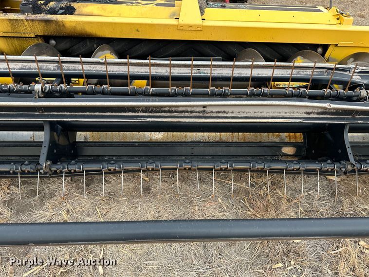 image for item LT9304 New Holland Haybine 16HS  double sickle head