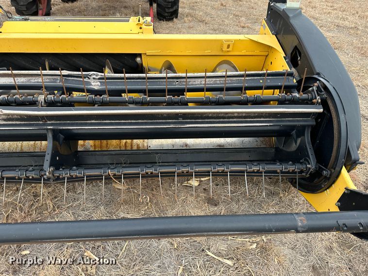 image for item LT9304 New Holland Haybine 16HS  double sickle head