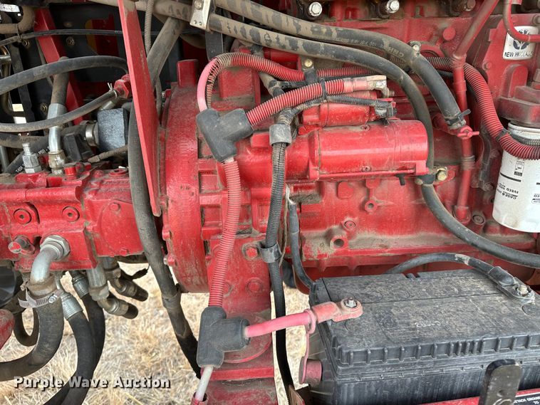 image for item LT9305 2011 New Holland H8040  swather / windrower