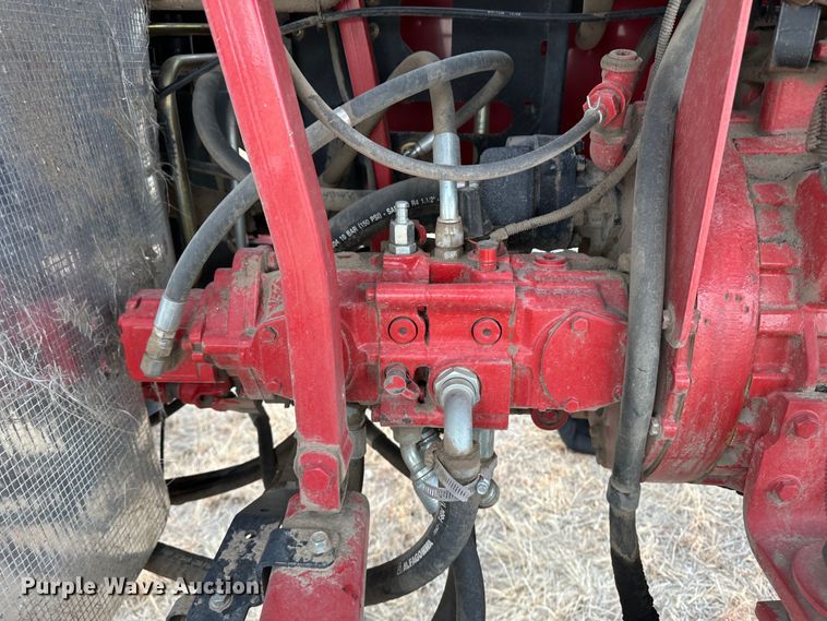 image for item LT9305 2011 New Holland H8040  swather / windrower