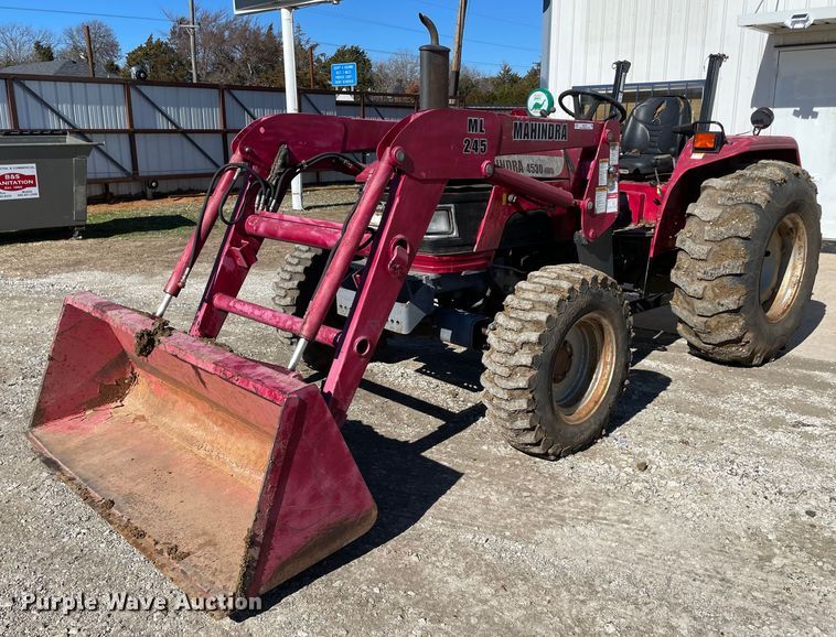 image for item MI9776 Mahindra 4530  MFWD tractor