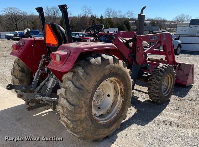 image for item MI9776 Mahindra 4530  MFWD tractor