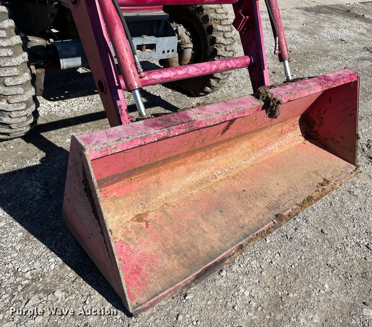 image for item MI9776 Mahindra 4530  MFWD tractor