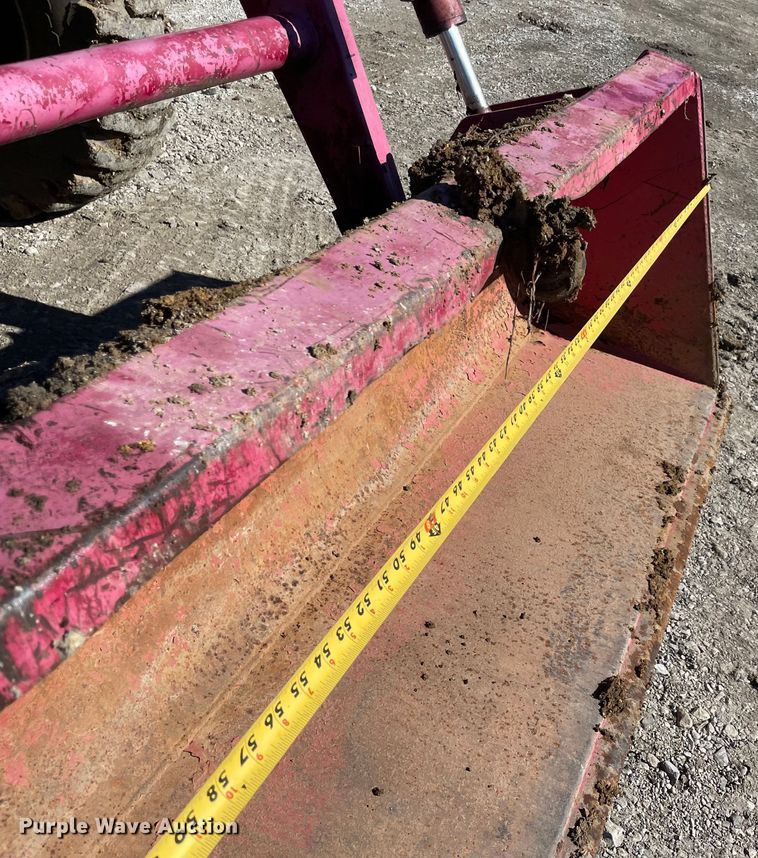 image for item MI9776 Mahindra 4530  MFWD tractor