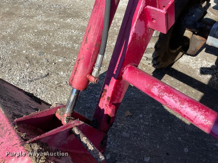 image for item MI9776 Mahindra 4530  MFWD tractor