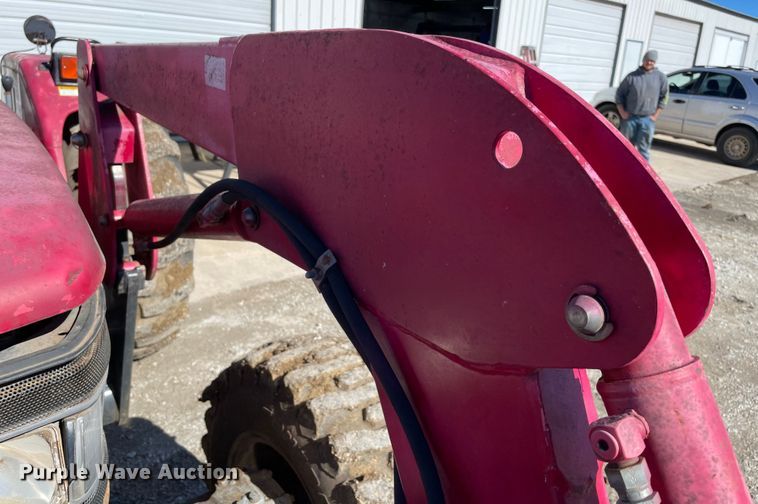 image for item MI9776 Mahindra 4530  MFWD tractor