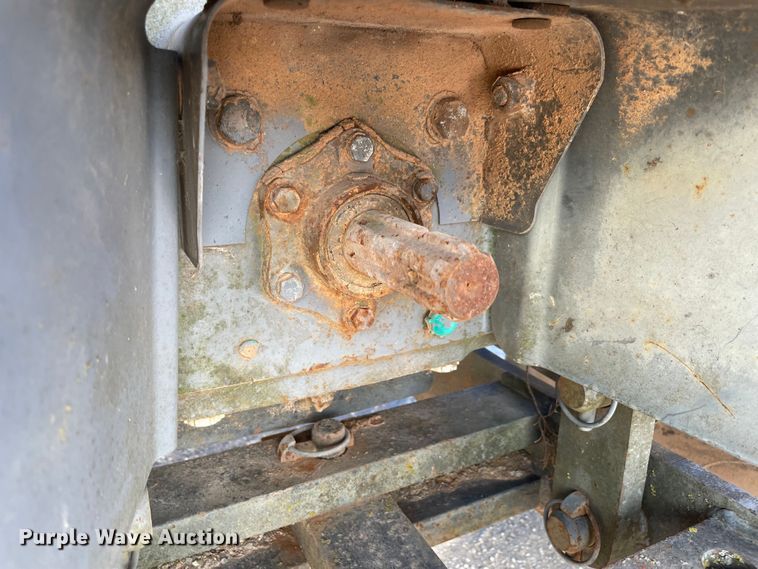 image for item MI9776 Mahindra 4530  MFWD tractor