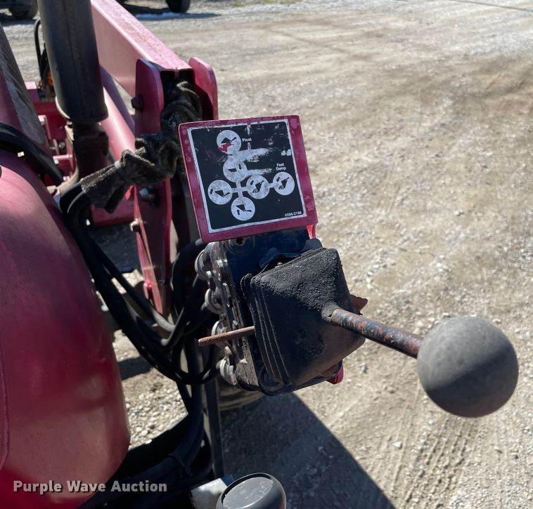 image for item MI9776 Mahindra 4530  MFWD tractor