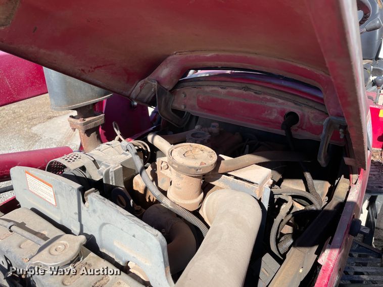 image for item MI9776 Mahindra 4530  MFWD tractor