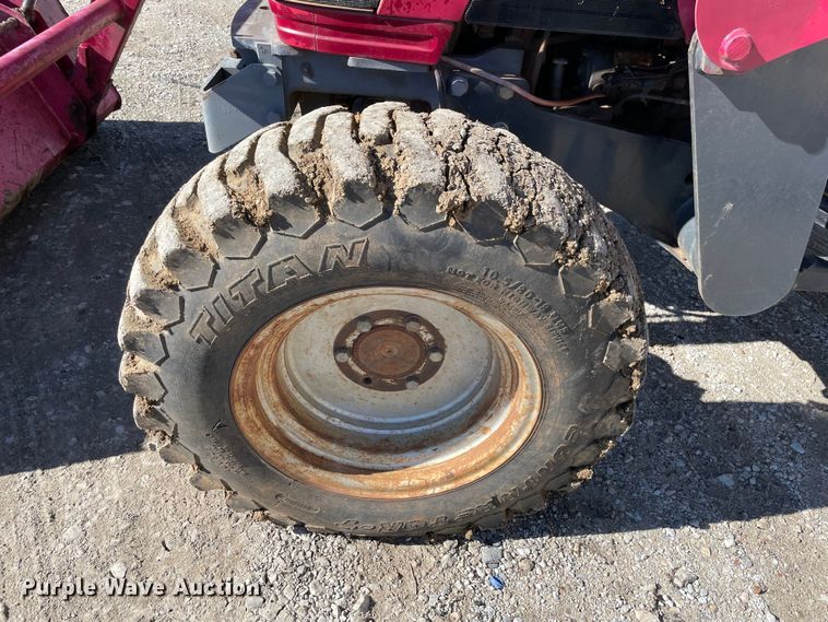 image for item MI9776 Mahindra 4530  MFWD tractor