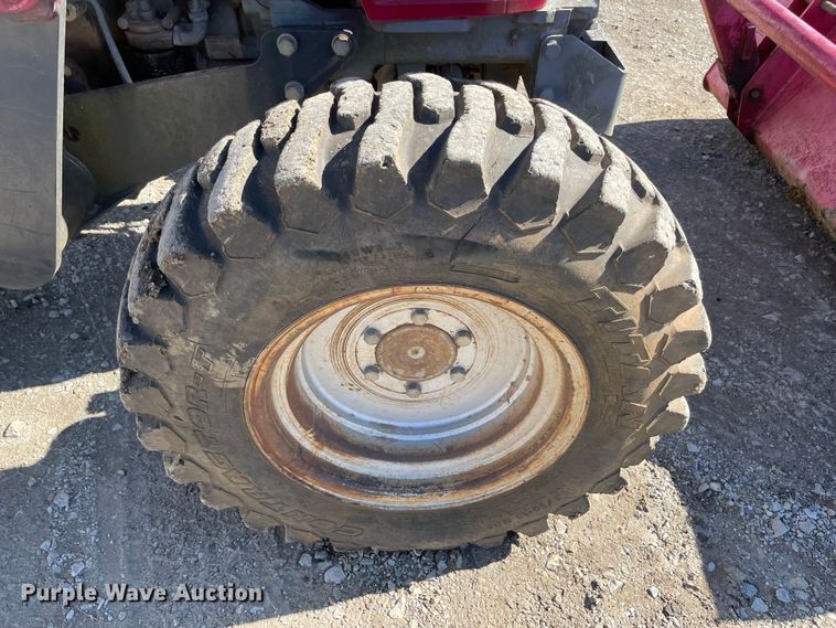 image for item MI9776 Mahindra 4530  MFWD tractor