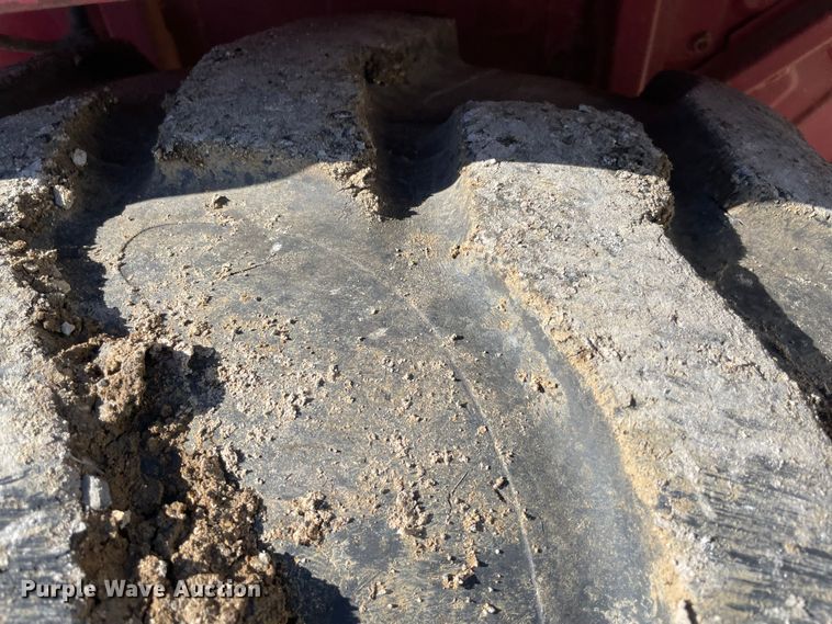 image for item MI9776 Mahindra 4530  MFWD tractor