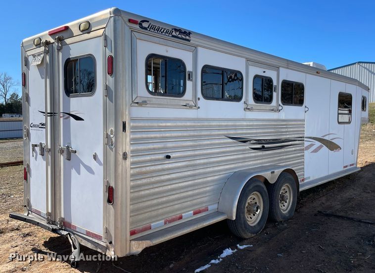image for item MI9777 2006 Cimarron  livestock trailer