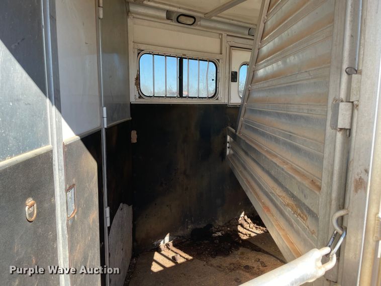 image for item MI9777 2006 Cimarron  livestock trailer