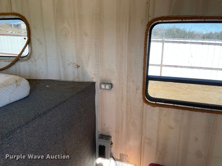 image for item MI9777 2006 Cimarron  livestock trailer