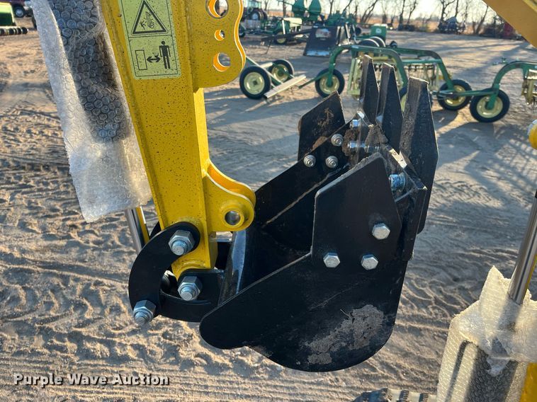 image for item ML9810 2022 Agrotk H12  mini excavator