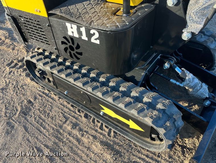 image for item ML9810 2022 Agrotk H12  mini excavator