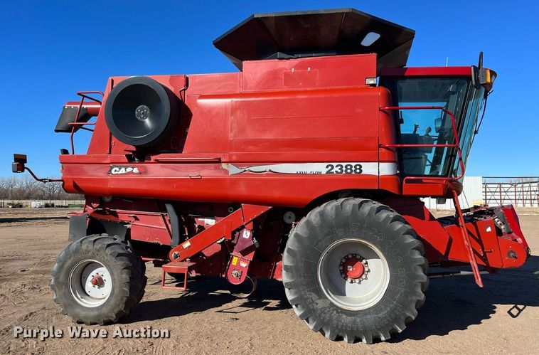 image for item ML9811 2006 Case IH 2388  combine