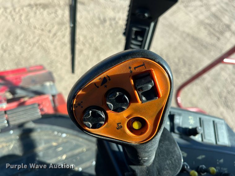 image for item ML9811 2006 Case IH 2388  combine