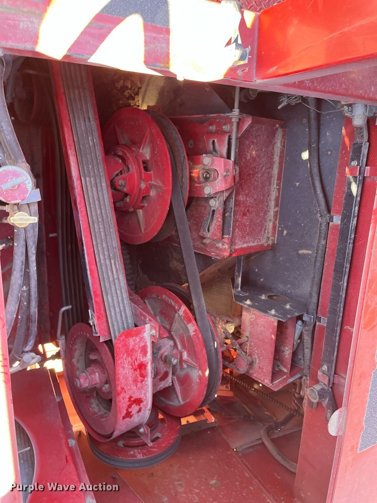 image for item ML9811 2006 Case IH 2388  combine