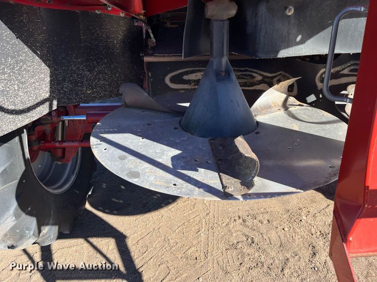 image for item ML9811 2006 Case IH 2388  combine