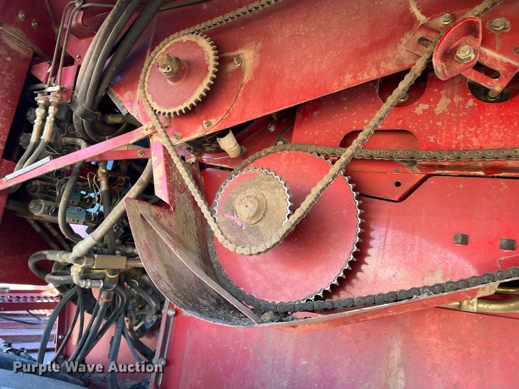 image for item ML9811 2006 Case IH 2388  combine